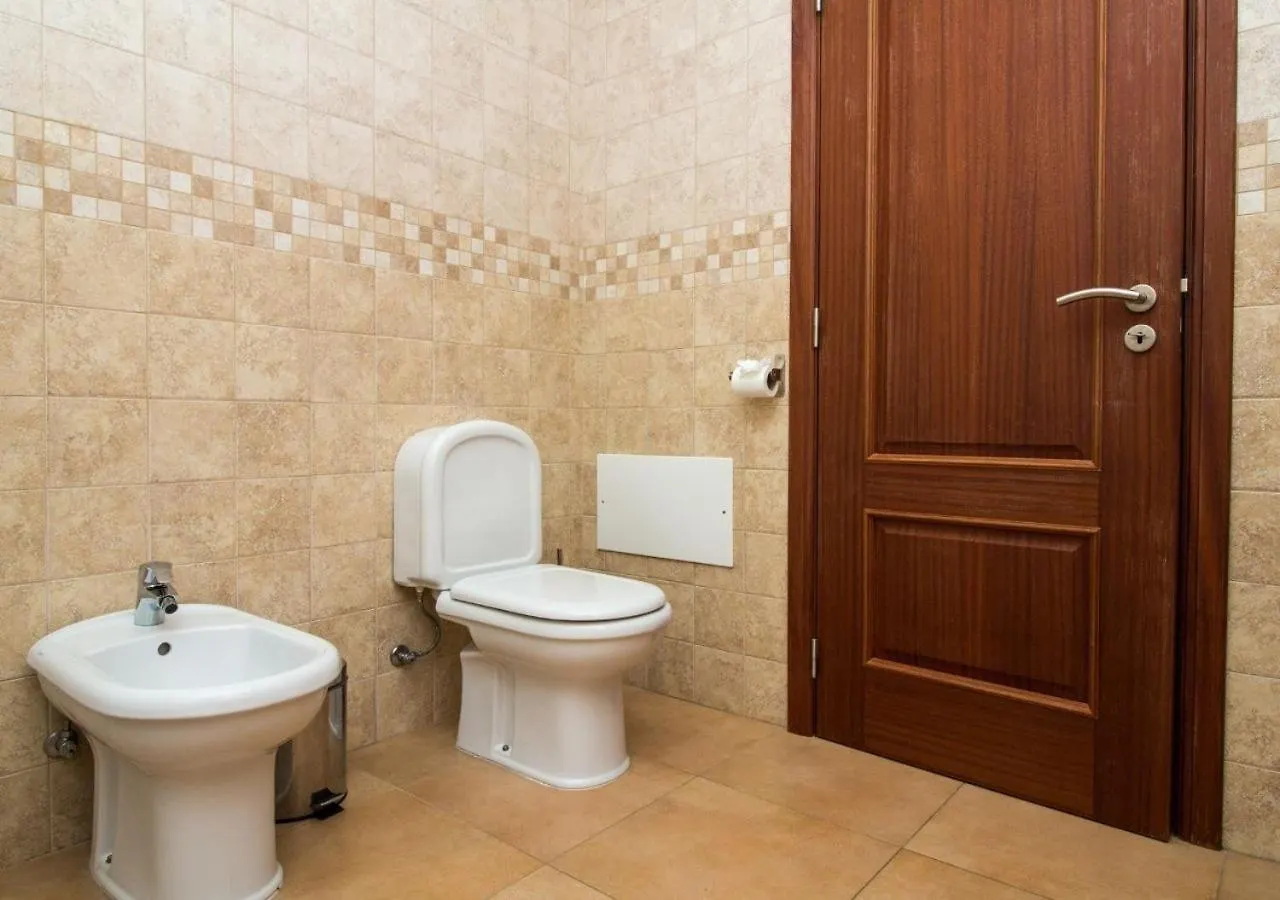 Algarve Luxury Home With Private Heated Pool II Силвеш